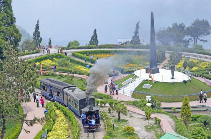 Darjeeling And Gangtok Tour